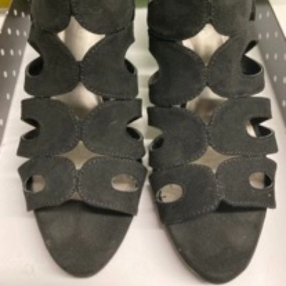 Kelly & Katie Black KK Dita 6/5 Sandals - Picture 3 of 8